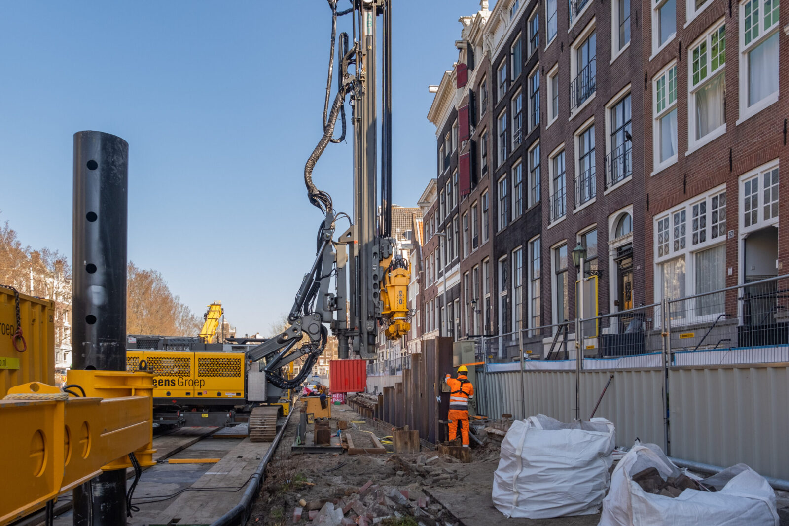 Herstelwerkzaamheden aan kademuren Herengracht, Amsterdam.