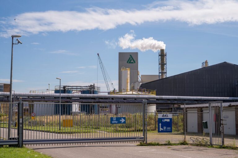 industrie in havengebied Amsterdam - ICL
